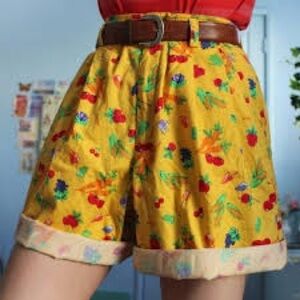 vintage 90s Liz Claiborne LizSport high-waisted shorts